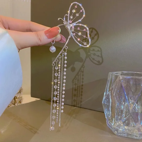 🦋 Silver Plated Butterfly Crystal Pearl Tassel Ear Clip Cuff (Left Ear) - Picture 3 of 6